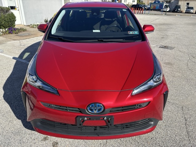 Used 2021 Toyota Prius LE FWD image 2