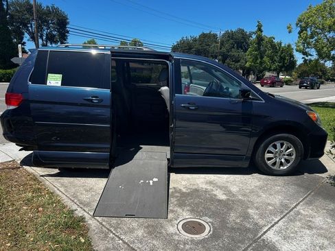 Used 2010 Honda Odyssey EX-L image 1