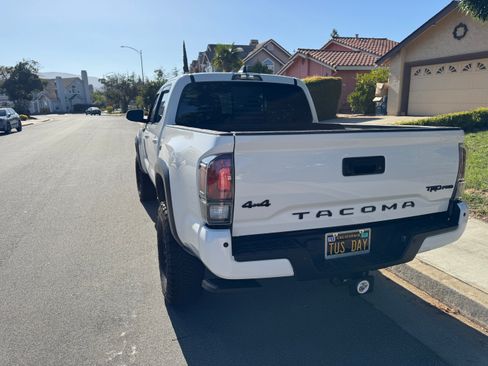 Used 2021 Toyota Tacoma TRD Pro AWD/4WD image 8