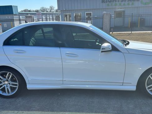 Used 2014 Mercedes-Benz C 250 C 250 Sport Sedan 4D image 12