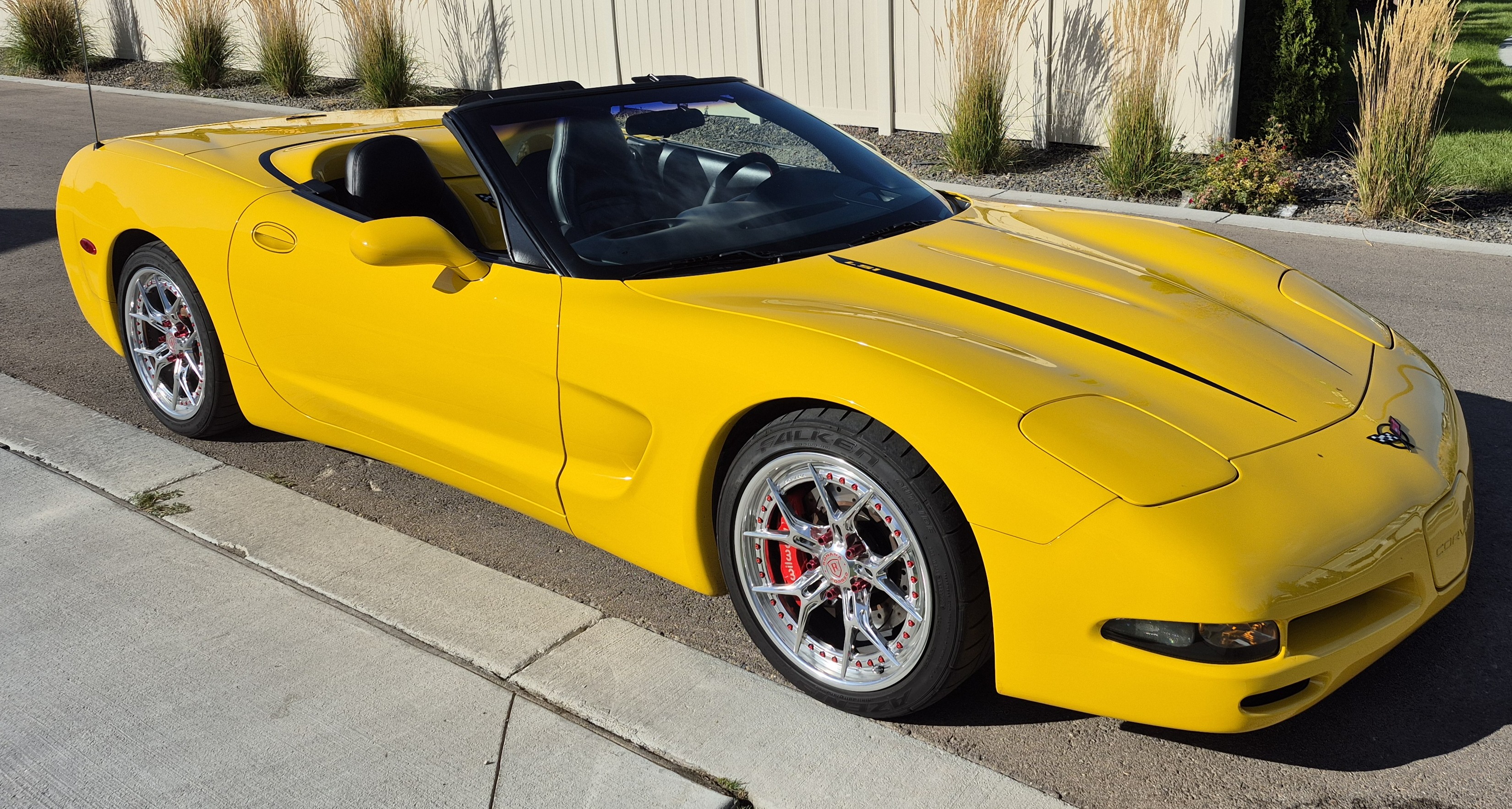 Used 2000 Chevrolet Corvette Convertible w/ Memory Pkg RWD image 12