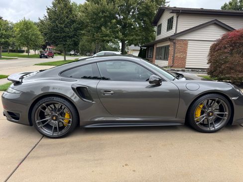 Used 2014 Porsche 911 Turbo S AWD/4WD image 8