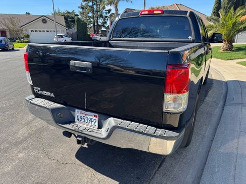 Used 2012 Toyota Tundra 2WD CrewMax w/ Tow Pkg image 5