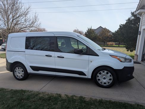Used 2019 Ford Transit Connect XL image 6