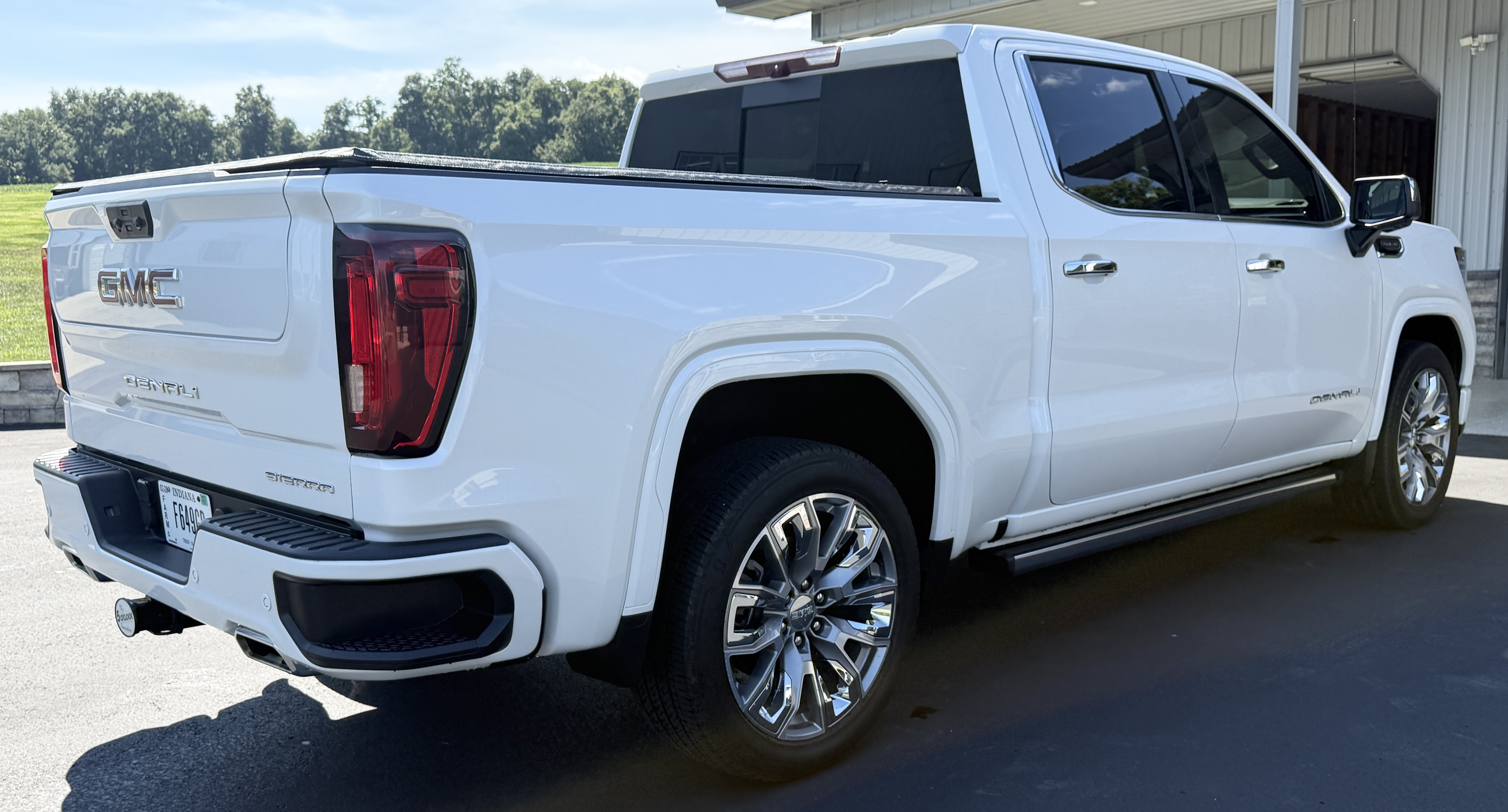 Used 2024 GMC Sierra 1500 Denali w/ Denali Reserve Package AWD/4WD image 4
