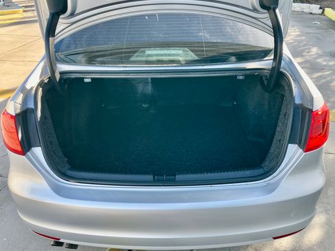 Used 2014 Volkswagen Jetta S image 11