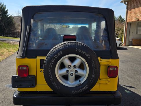 Used 2000 Jeep Wrangler Sport image 17