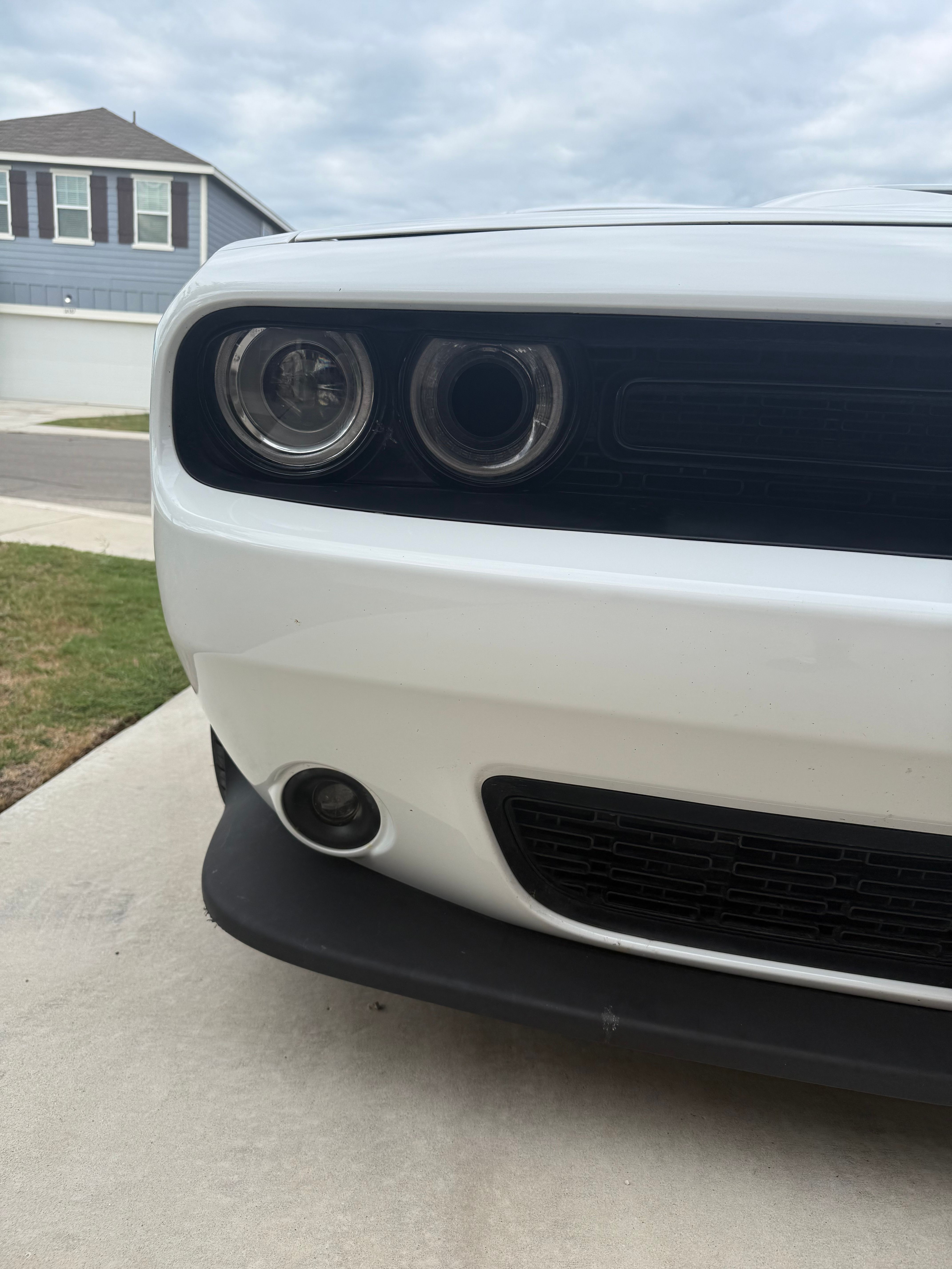 Used 2015 Dodge Challenger SRT w/ Technology Group RWD image 28