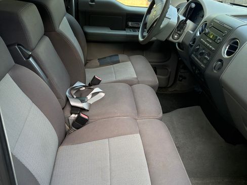 Used 2005 Ford F150 XLT RWD image 10