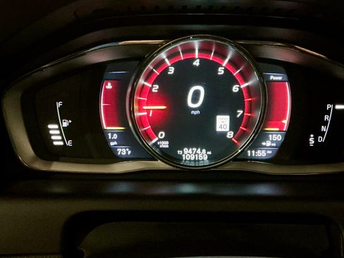 Used 2016 Volvo XC60 T6 R-Design Platinum w/ Climate Package image 18