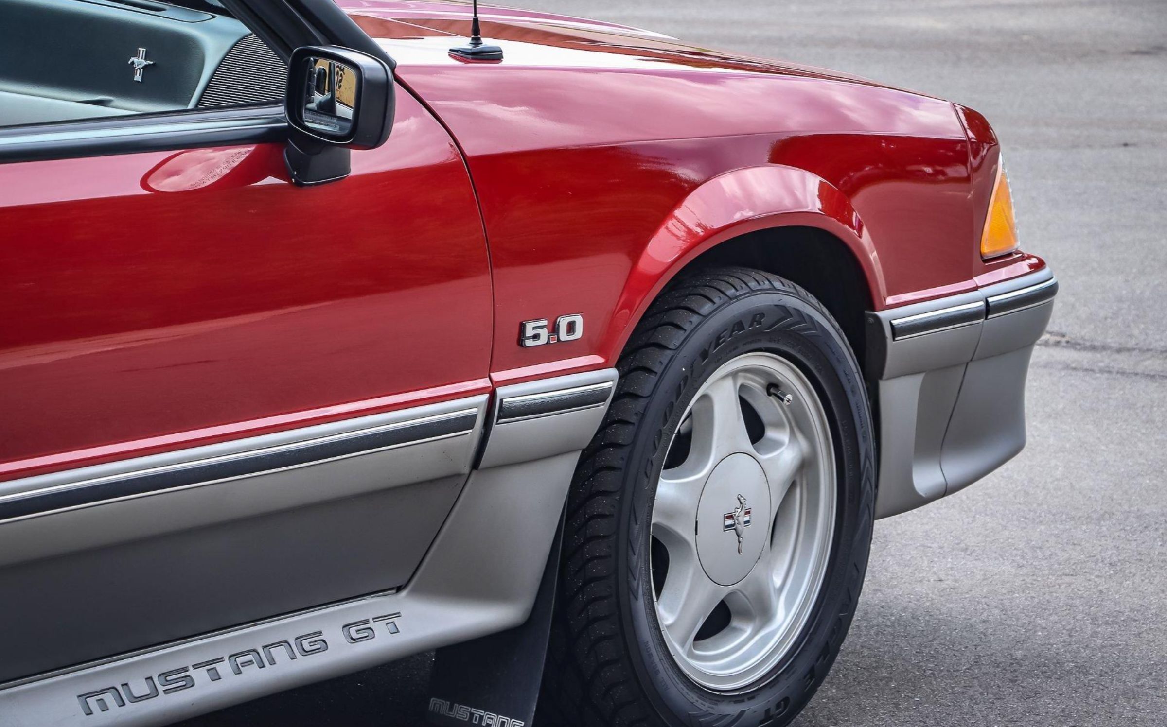 Used 1992 Ford Mustang GT RWD image 27