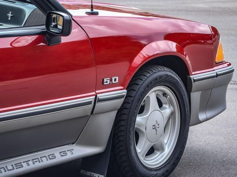 Used 1992 Ford Mustang GT RWD image 27