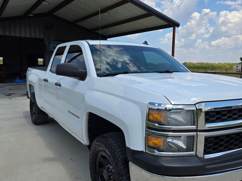Used 2014 Chevrolet Silverado 1500 W/T w/ Trailering Package AWD/4WD image 2