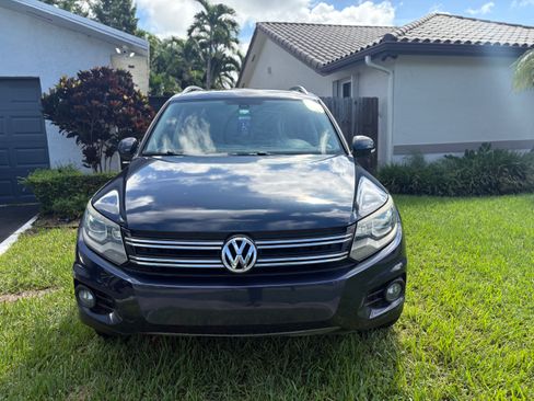 Used 2012 Volkswagen Tiguan SEL image 1