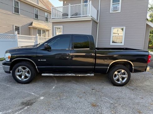 Used 2008 Dodge Ram 1500 Truck SLT image 10