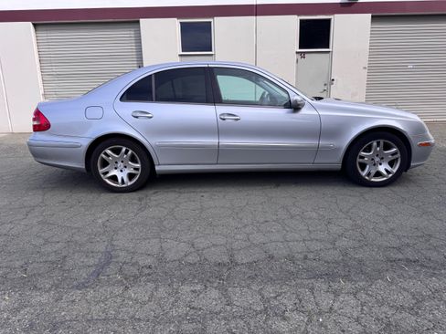Used 2003 Mercedes-Benz E 500 Sedan image 1