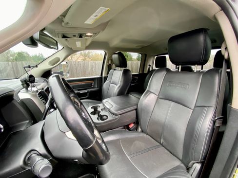 Used 2018 RAM 2500 Laramie image 11