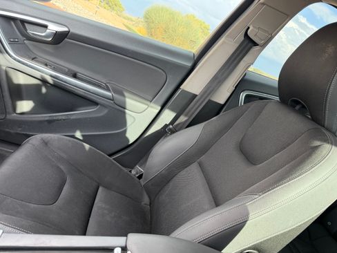 Used 2014 Volvo S60 T5 FWD image 13