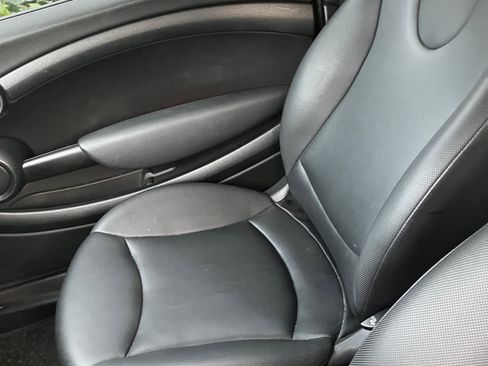 Used 2013 MINI Cooper Hardtop image 9