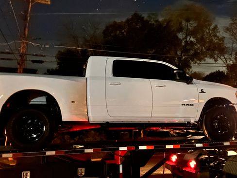 Used 2023 RAM 3500 Laramie w/ Night Edition image 4