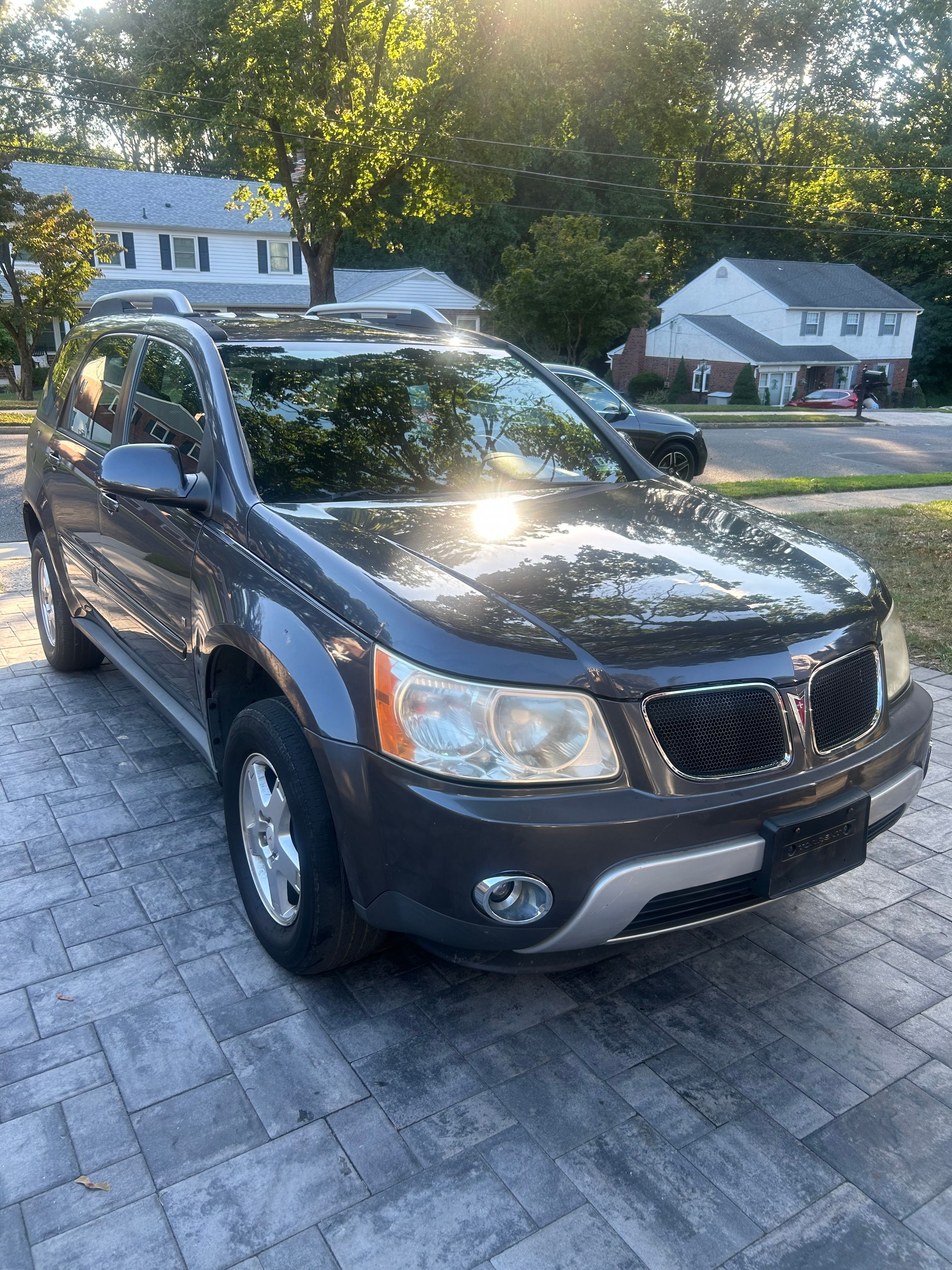Used 2007 Pontiac Torrent AWD image 1