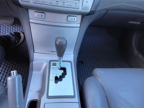 Used 2004 Toyota Solara SLE image 10