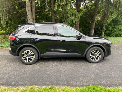 Used 2020 Ford Escape SEL AWD/4WD image 2