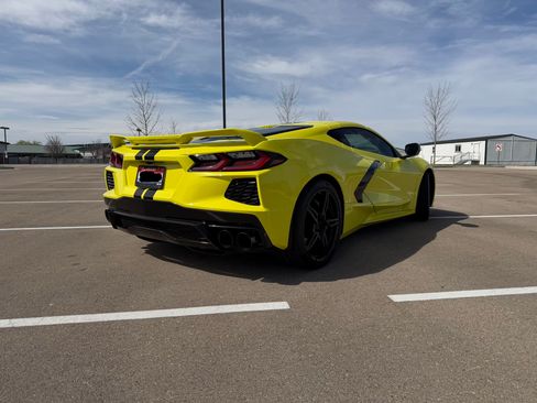 Used 2021 Chevrolet Corvette Stingray Premium Cpe w/ Z51 Performance Package image 21