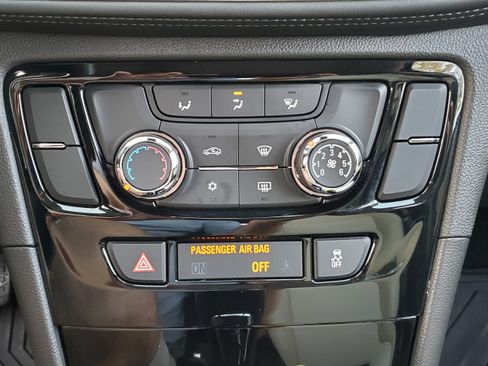 Used 2019 Buick Encore Preferred image 26