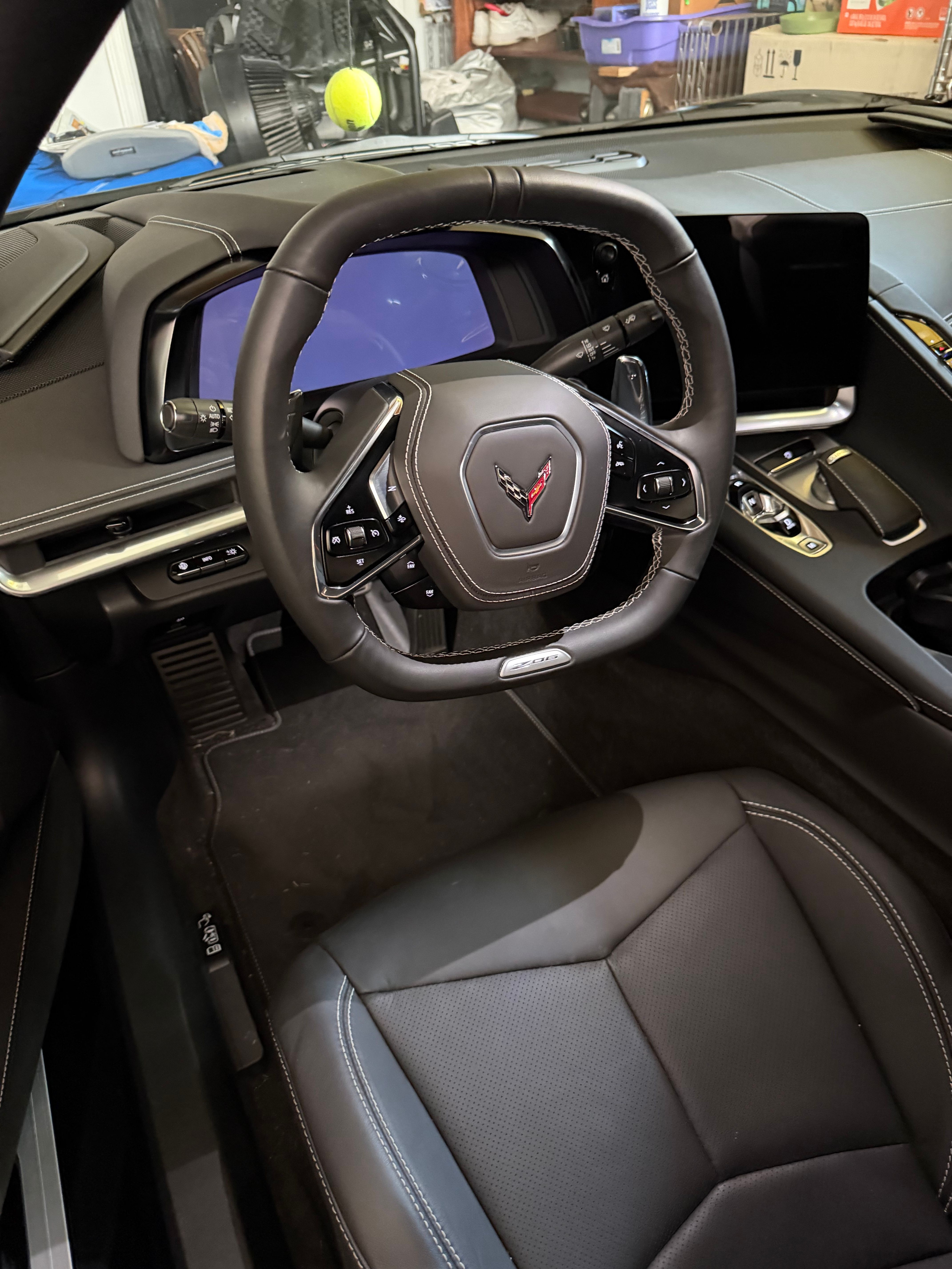 Used 2025 Chevrolet Corvette Z06 RWD image 8