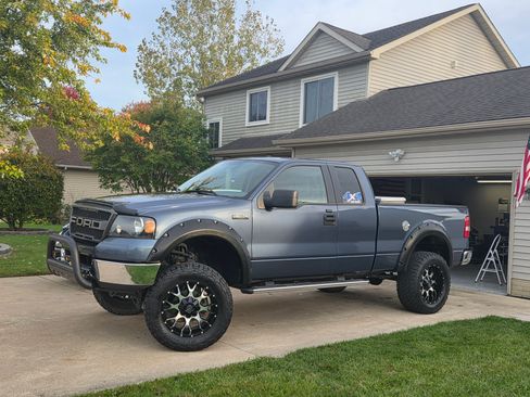 Used 2005 Ford F150 XLT image 9