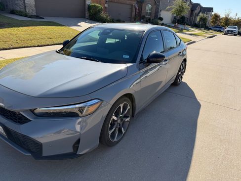 Used 2025 Honda Civic Sport Touring image 2