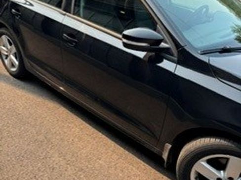 Used 2012 Volkswagen Jetta TDI FWD image 12