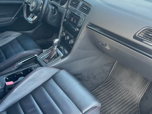 Used 2015 Volkswagen GTI S image 10