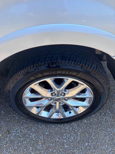 Used 2017 Ford Expedition EL Limited w/ Equipment Group 301A RWD image 9