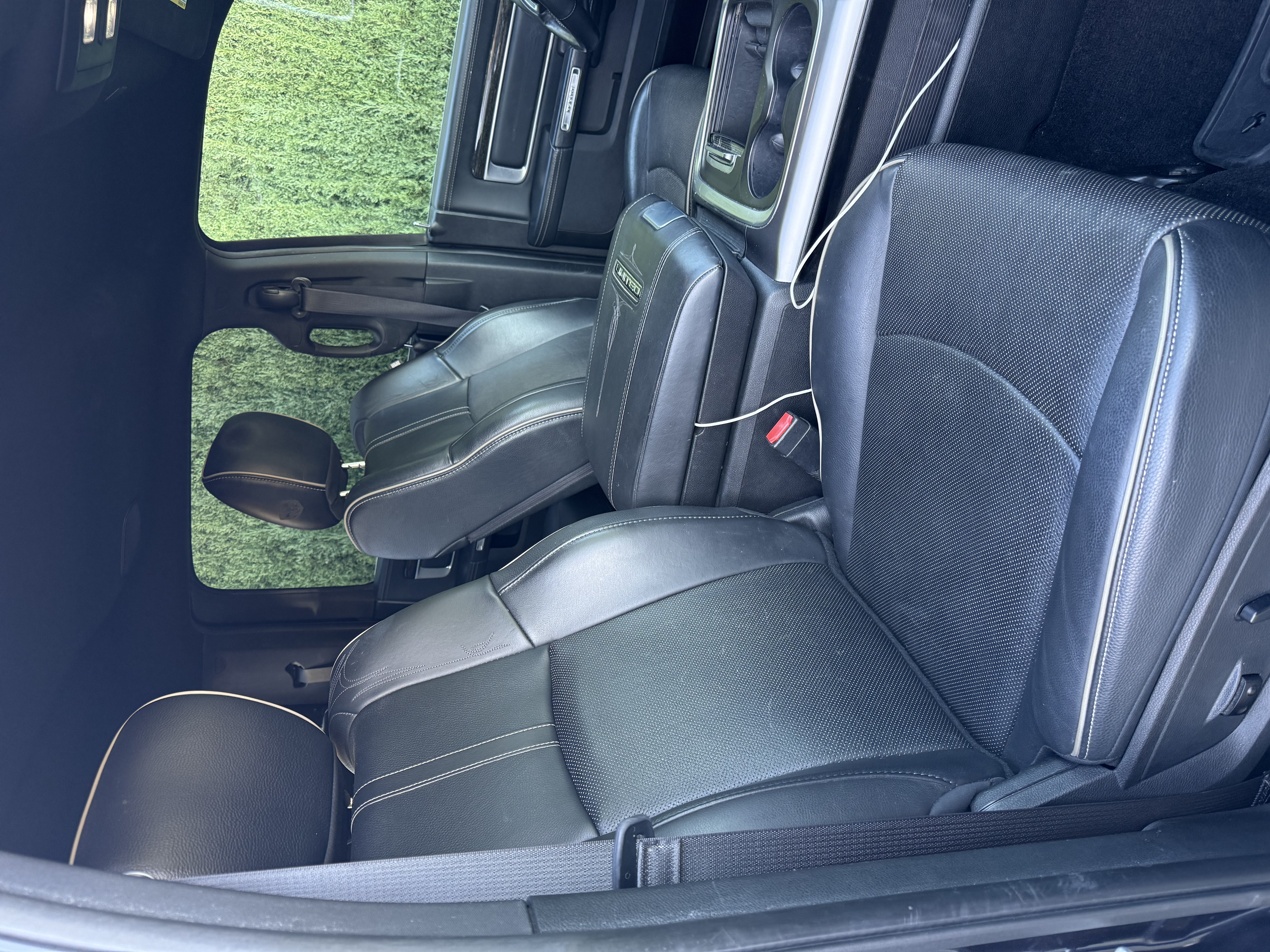 Used 2017 RAM 1500 Limited AWD/4WD image 11
