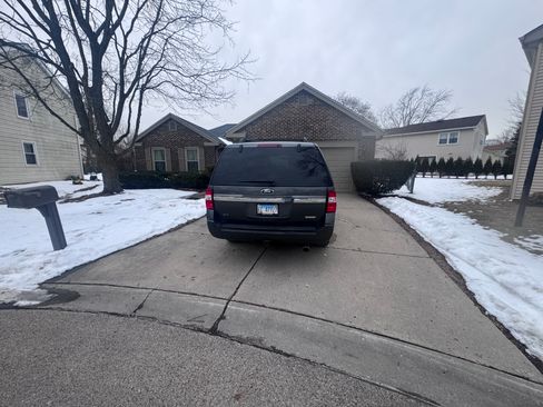 Used 2015 Ford Expedition EL XLT w/ Equipment Group 202A image 13