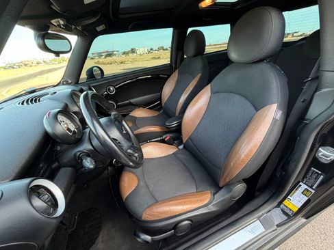 Used 2012 MINI Cooper Hardtop image 8