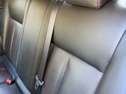 Used 2011 Nissan Juke SL w/ Sport Pkg image 8