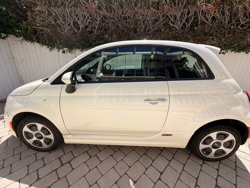 Used 2019 FIAT 500 e FWD image 5