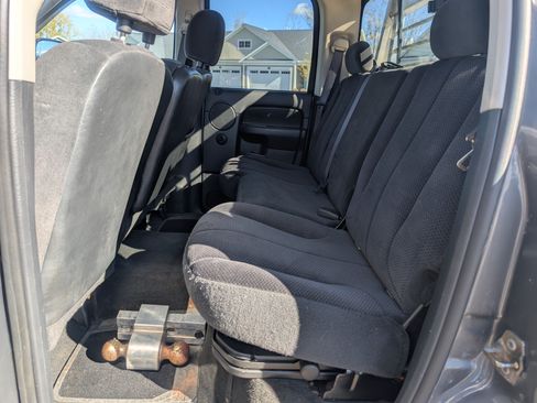 Used 2004 Dodge Ram 2500 Truck SLT w/ Trailer Tow Group image 9