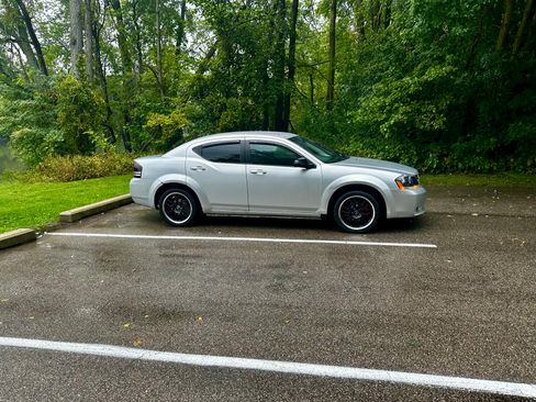 Used 2008 Dodge Avenger SE image 13
