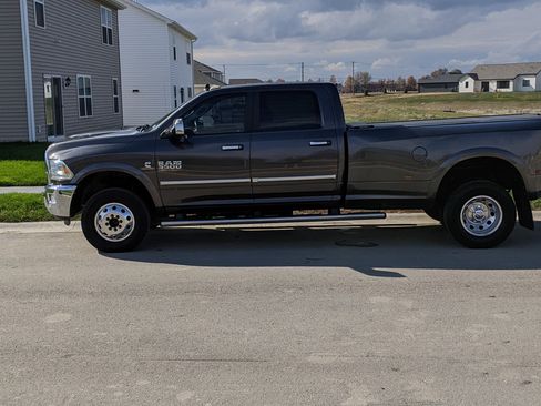 Used 2017 RAM 3500 Laramie image 4