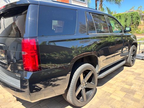 Used 2018 Chevrolet Tahoe Premier w/ RST 6.2L Performance Edition RWD image 9