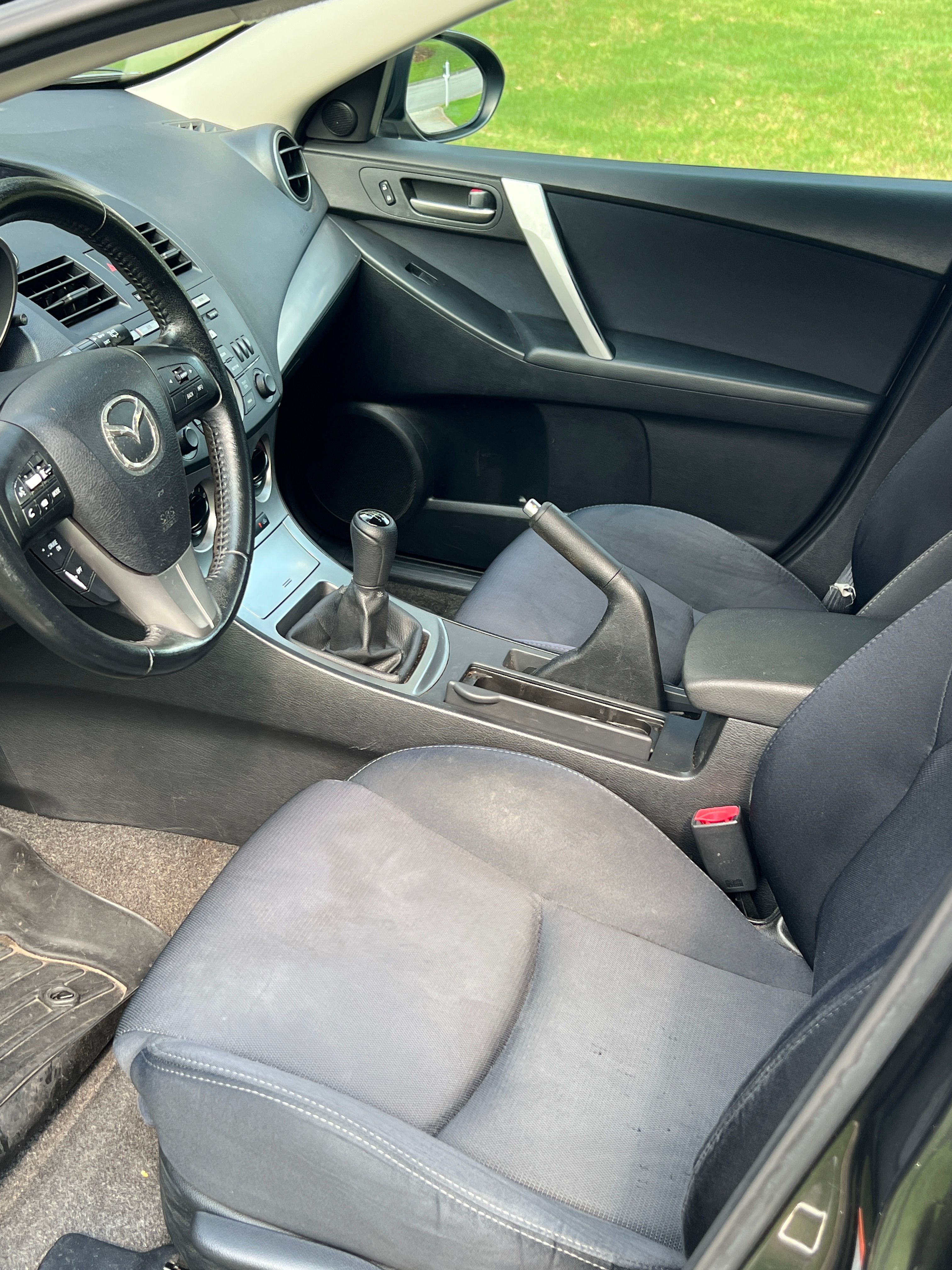 Used 2010 MAZDA MAZDA3 s Sport FWD image 6