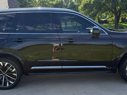 Used 2025 Volvo XC90 B5 Core w/ Climate Package
