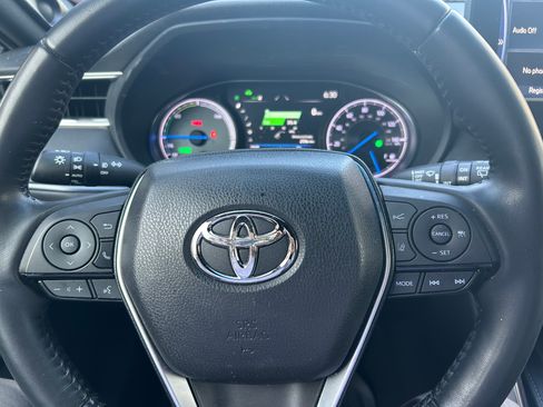 Used 2022 Toyota Venza Limited image 14