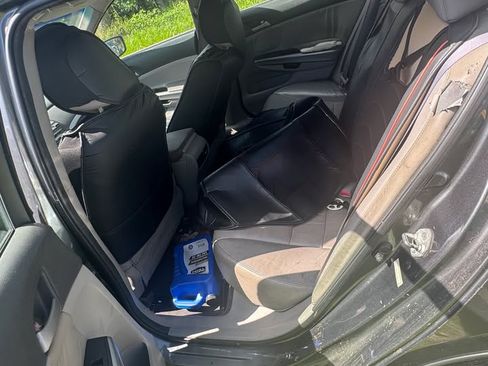 Used 2010 Honda Accord EX-L image 9