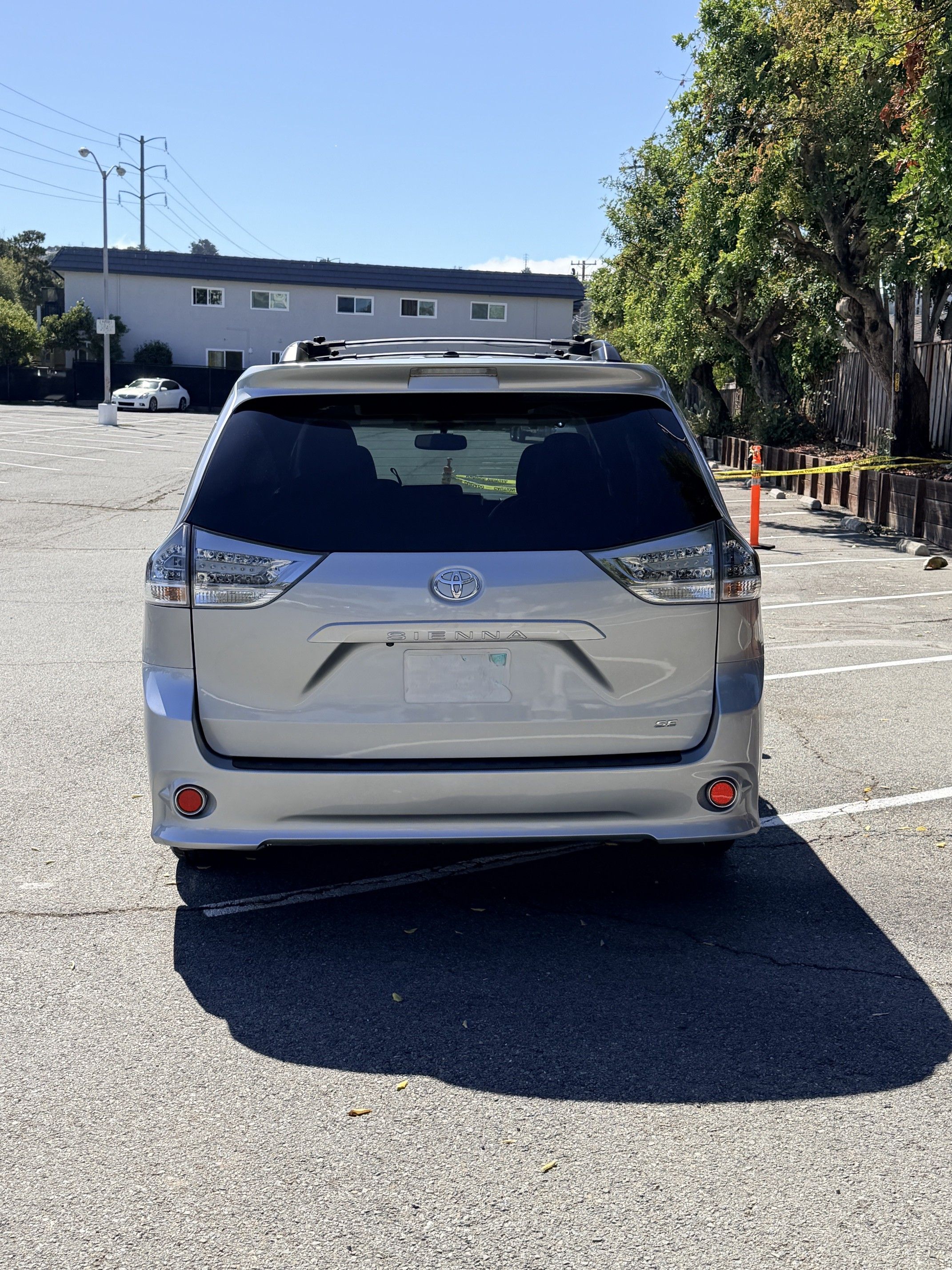 Used 2015 Toyota Sienna SE Premium FWD image 5