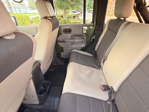 Used 2007 Jeep Wrangler Unlimited X AWD/4WD image 14